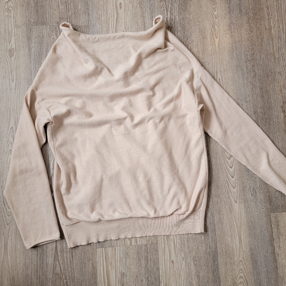 Fate beige sweater